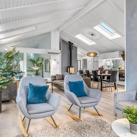 Blondine - 940m From The Sea By Interhome